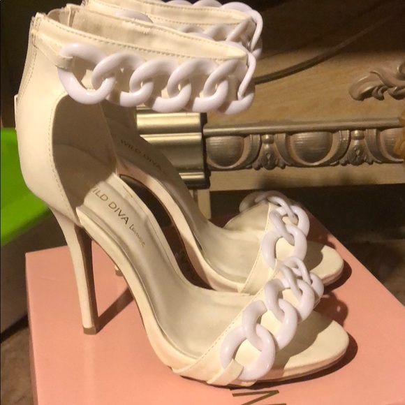 Heels - Picture 2 of 5